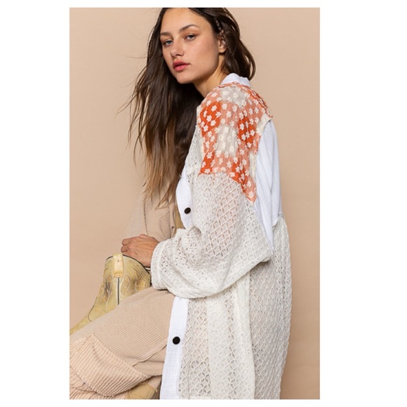 LAST ONE $40 start 121 ๐๐POL oversized lace shacket - Picture 5 of 7